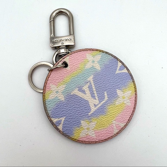 Louis Vuitton Accessories - Louis Vuitton escale collection pastel tie dye circle leather silver key chain